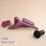 Charger l'image dans la galerie, Pisse-debout réutilisable en bioplastique, fabriqué en France. L'allié des festivals, des randonnées et des toilettes sales. Il vous évite des positions douloureuses et acobatiques. Pisse debout, urinoir féminin, urinoir pour femme, efficace et transportable. rose nacré