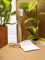 Charger l'image dans la galerie, Le protège tête fait main en France couvre votre brosse à dents lors de vos voyages