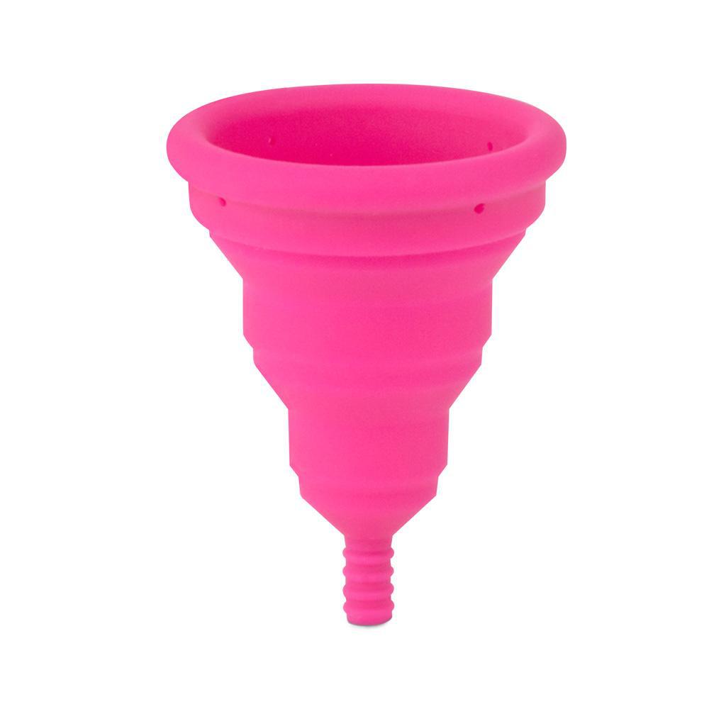 Une des plus petite cup du marché, idéale pour débuter, vue de face. En plastique souple et de qualité médicale, elle est parfaite pour vous. Coupe menstruelle pliable