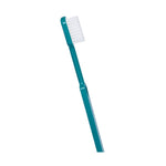 Charger l&#39;image dans la galerie, Une brosse à dents turquoise à tête rechargeable et au manche en bioplastique afin de laver vos dents efficacement tout en faisant un geste pour la planète !
