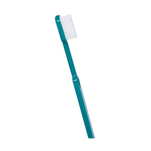 Une brosse à dents turquoise à tête rechargeable et au manche en bioplastique afin de laver vos dents efficacement tout en faisant un geste pour la planète !